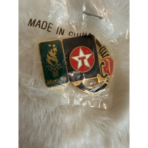 Olympics 1996 Atlanta Gas Pump Lapel Pin Texaco NEW - Picture 1 of 2